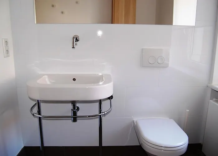 Schoener Wohnen Im Denkmal - Grosszuegig Geschnitten, Kostenfreies Wlan