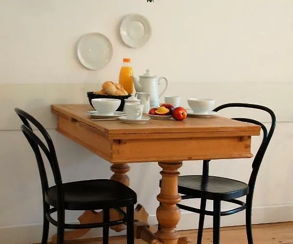 Schoener Wohnen Im Denkmal - Grosszuegig Geschnitten, Kostenfreies Wlan Lipsk