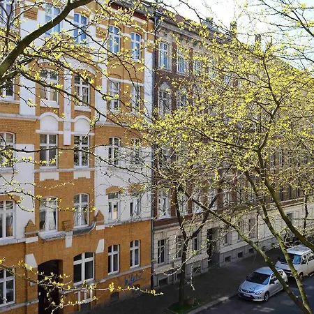 Schoener Wohnen Im Denkmal - Grosszuegig Geschnitten, Kostenfreies Wlan Lipsia