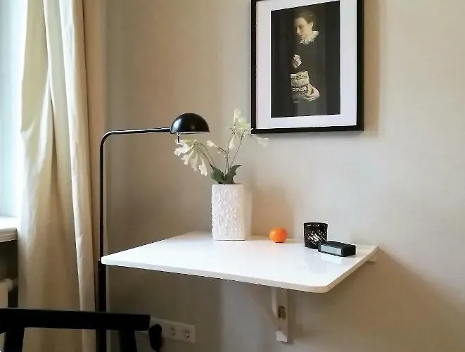 Schoener Wohnen Im Denkmal - Grosszuegig Geschnitten, Kostenfreies Wlan *